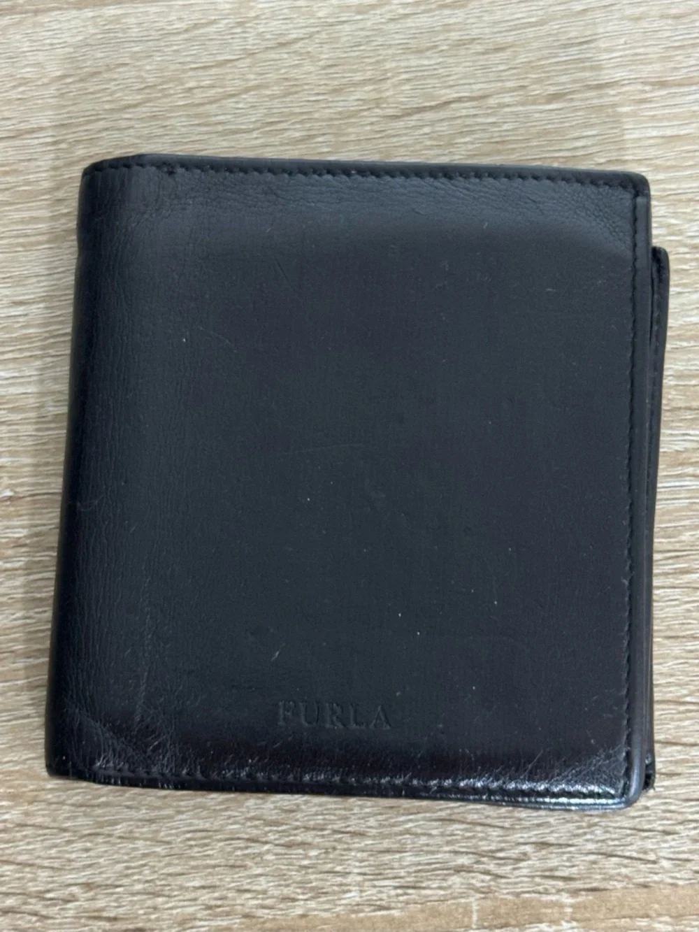 Furla coins bills