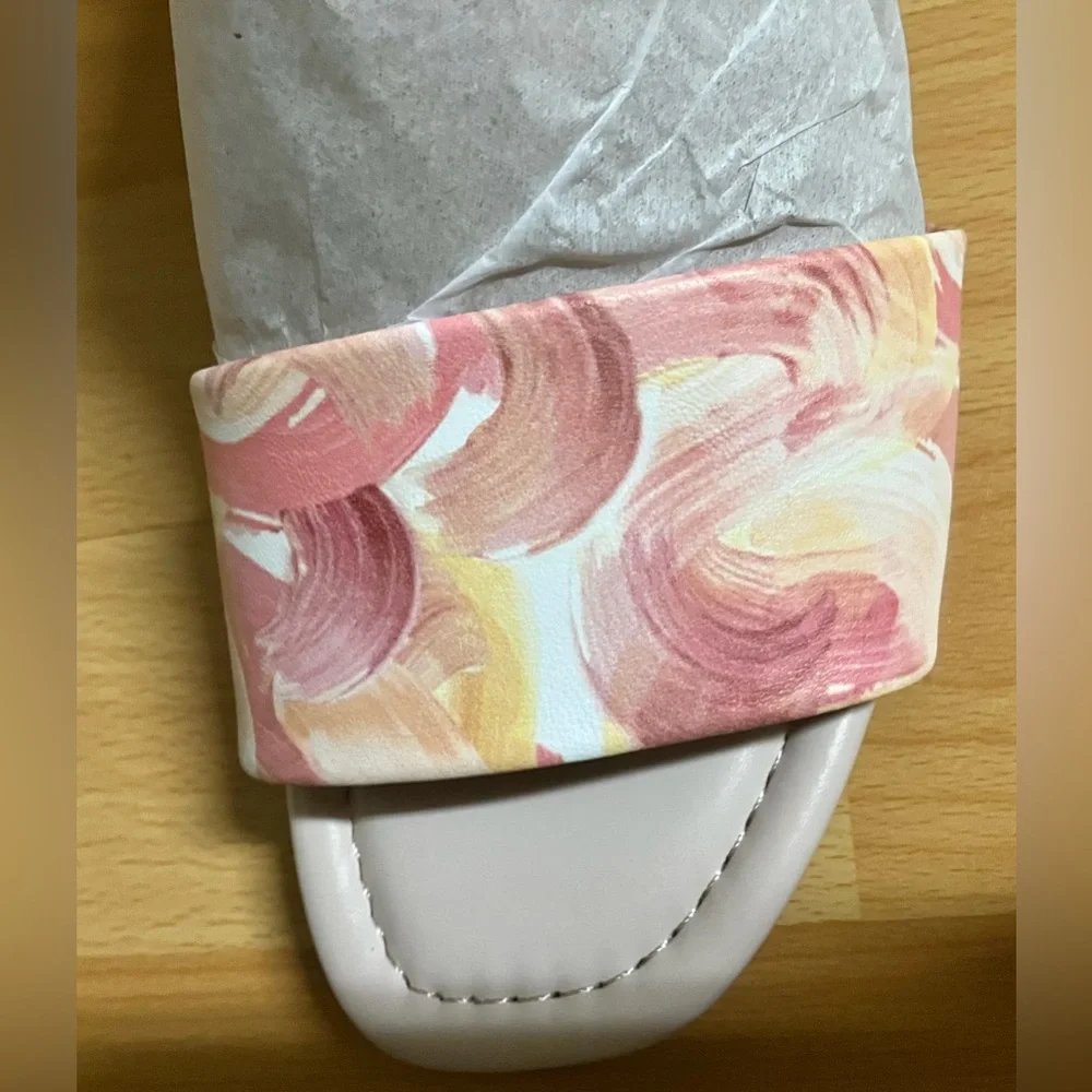 Rockport description feminine