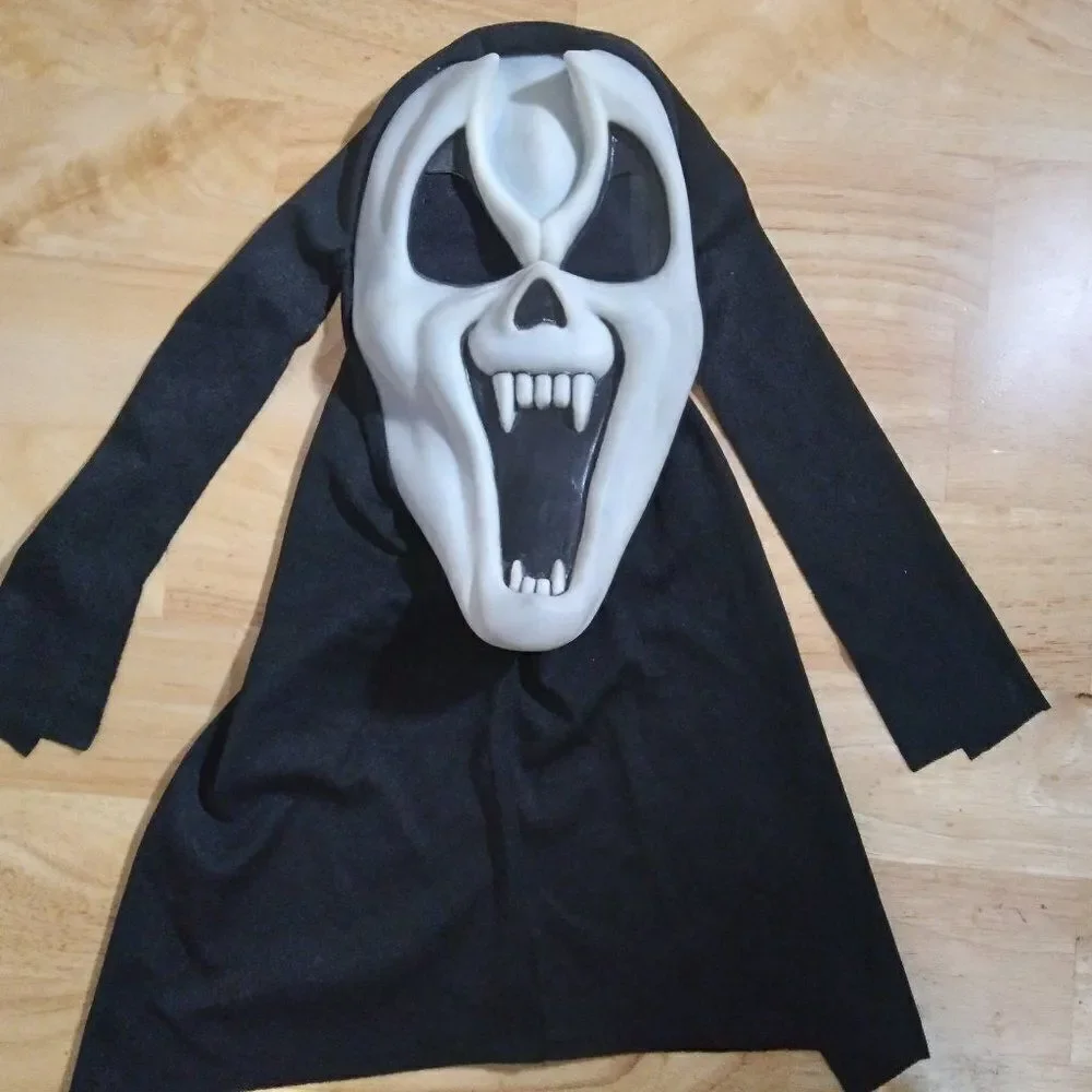 Easter Unlimited Ghost Face Venom Fang Halloween Mask