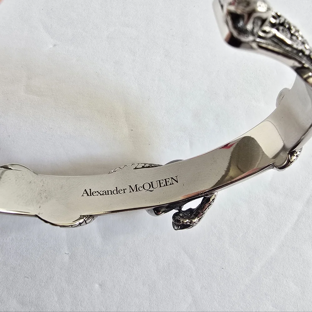 Alexander McQueen alexander mcqueen