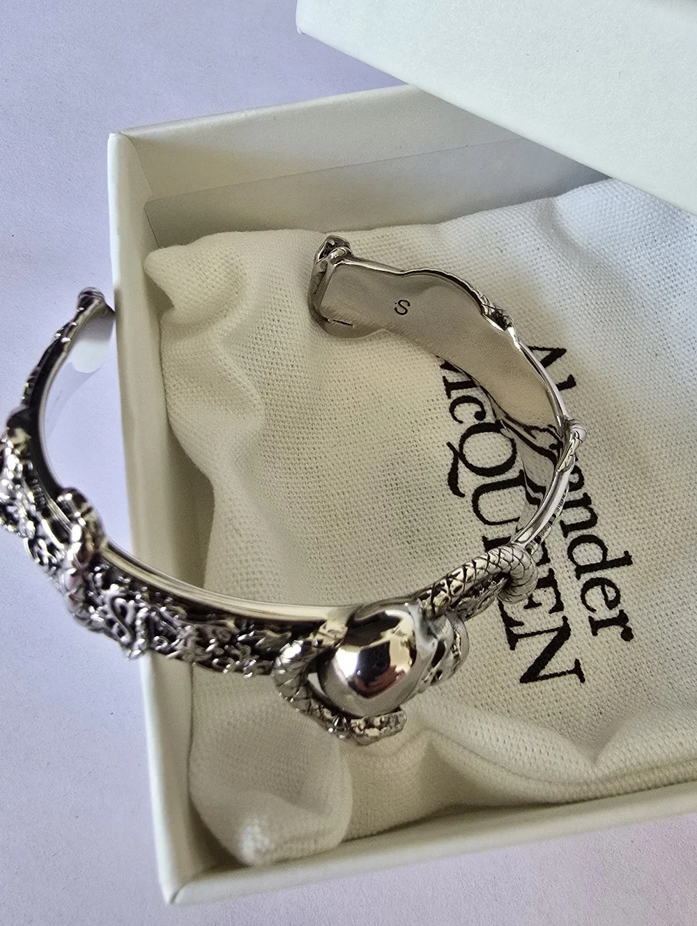 Alexander McQueen alexander mcqueen