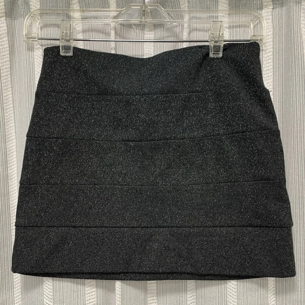Windsor Mini Skirt Gray Black with‎ Shimmer Size M