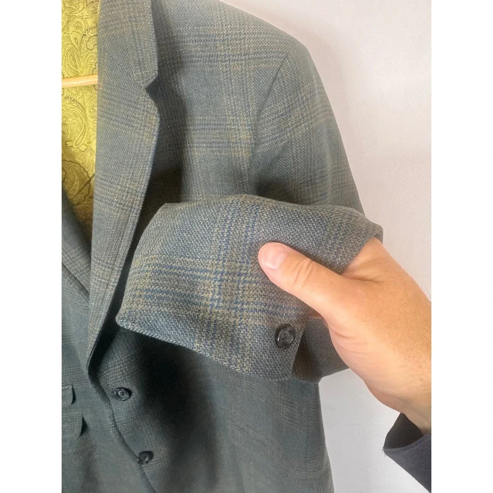 Vintage Beau Marc Saxony Tweed Wool Blazer Blue Plaid Sport Coat Made in England