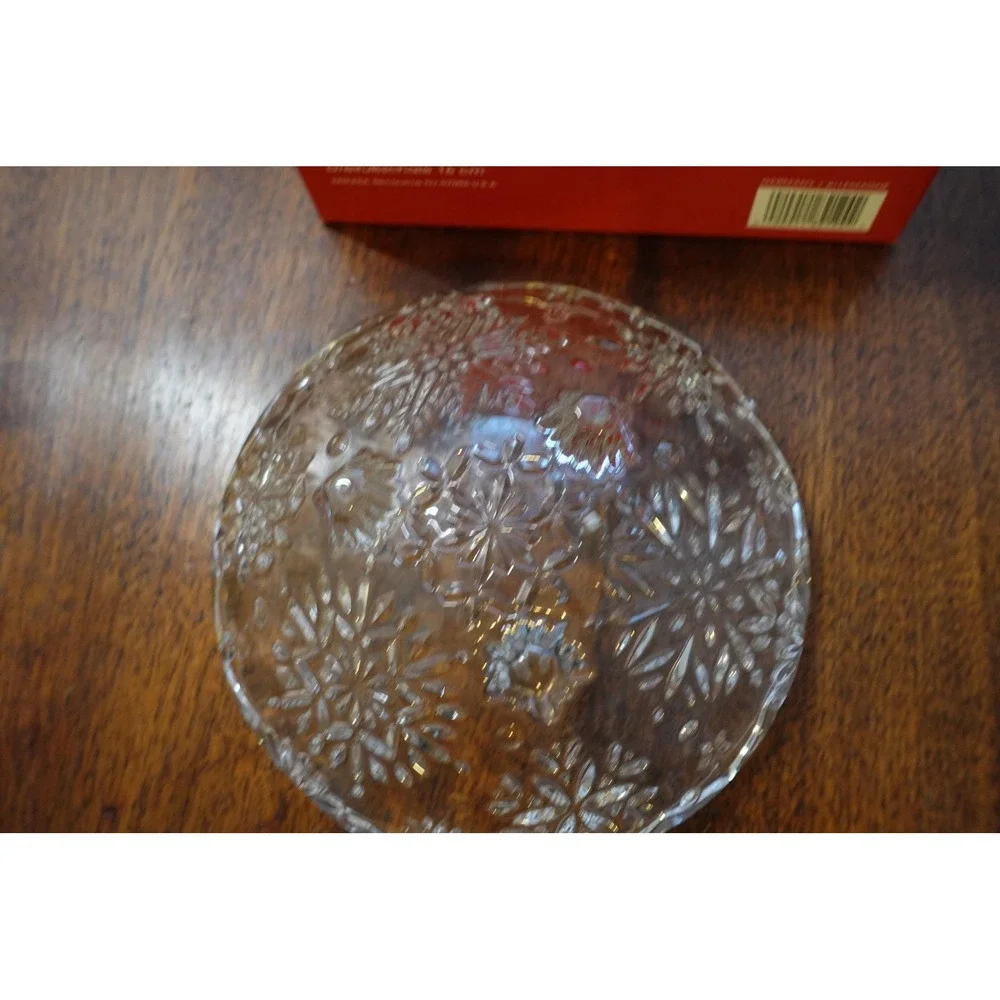 Vintage Mikasa clear‎ glass snowflake footed bowl 6 1/4 inches
