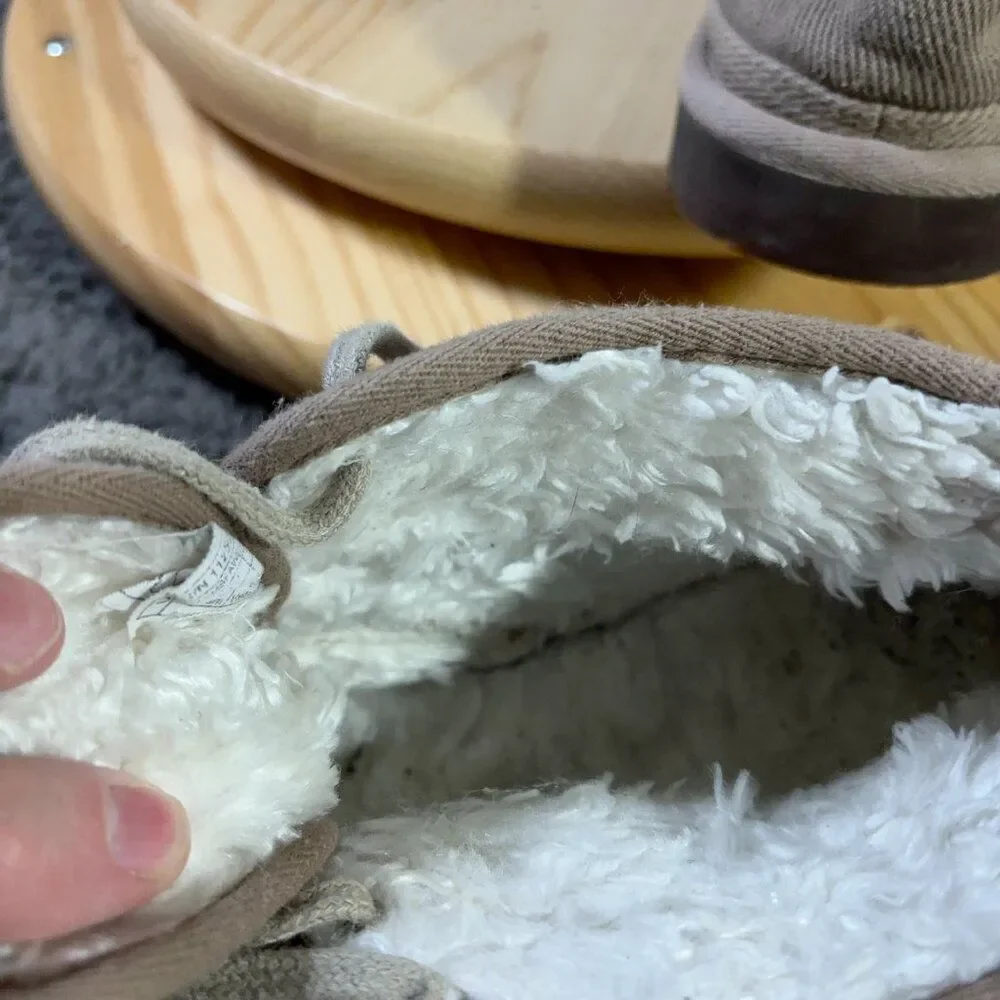 UGG ship day neumel