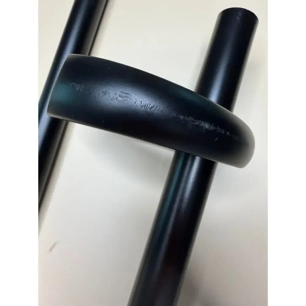Umbra ringlet adjustable