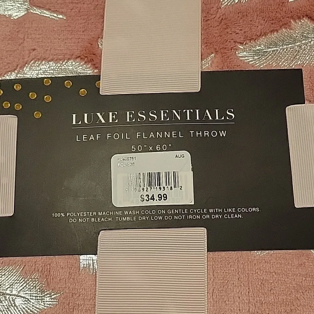 Luxe Essentials brand new