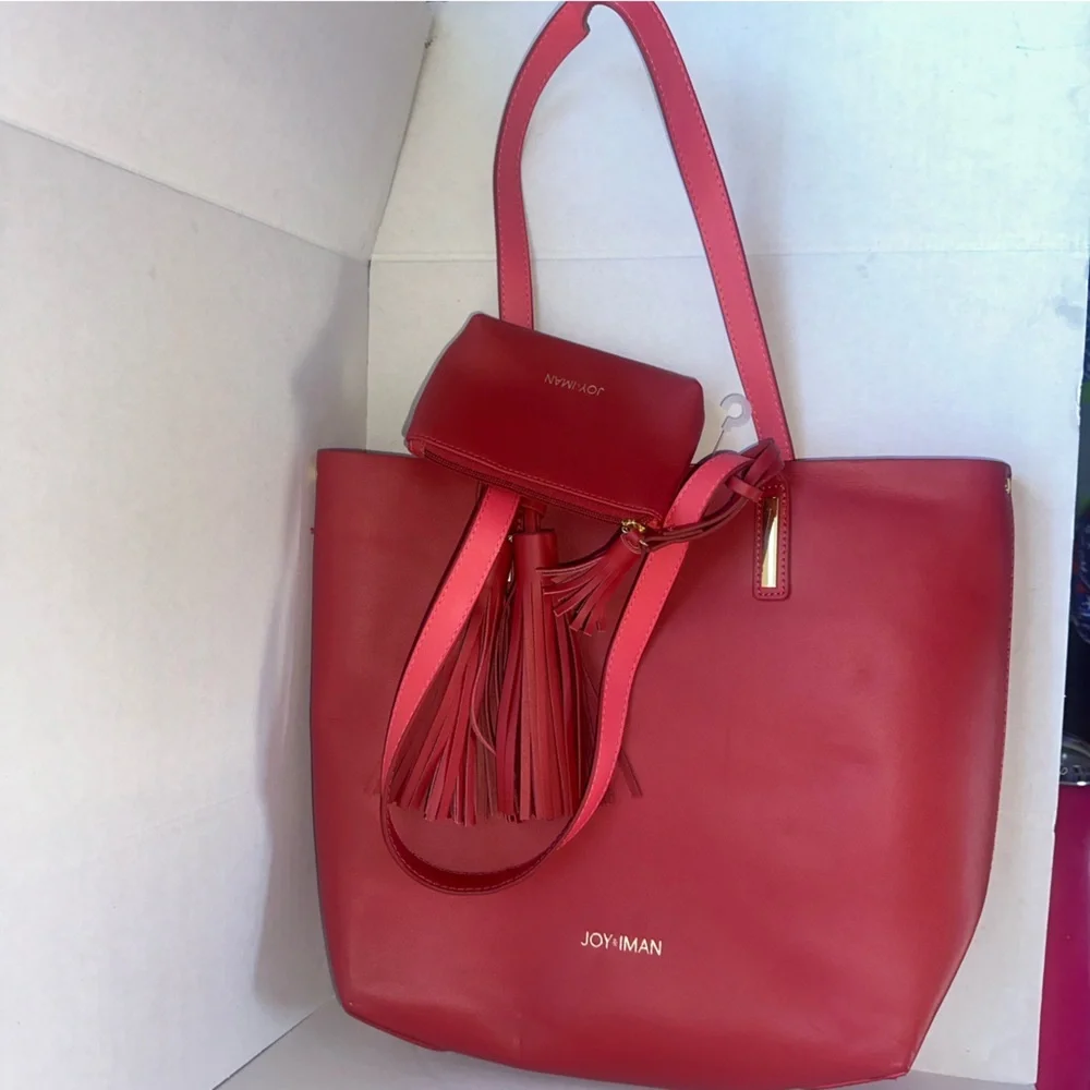 Joy & Iman bag features