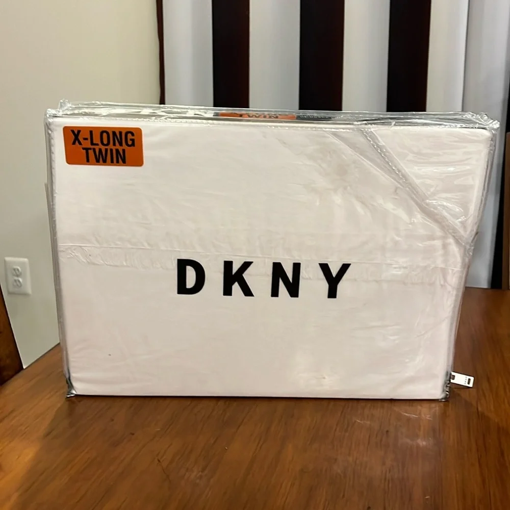 DKNY Extra Long Twin Solid Peached Sheet Set Flat, Fitted Queen Pillowcase White