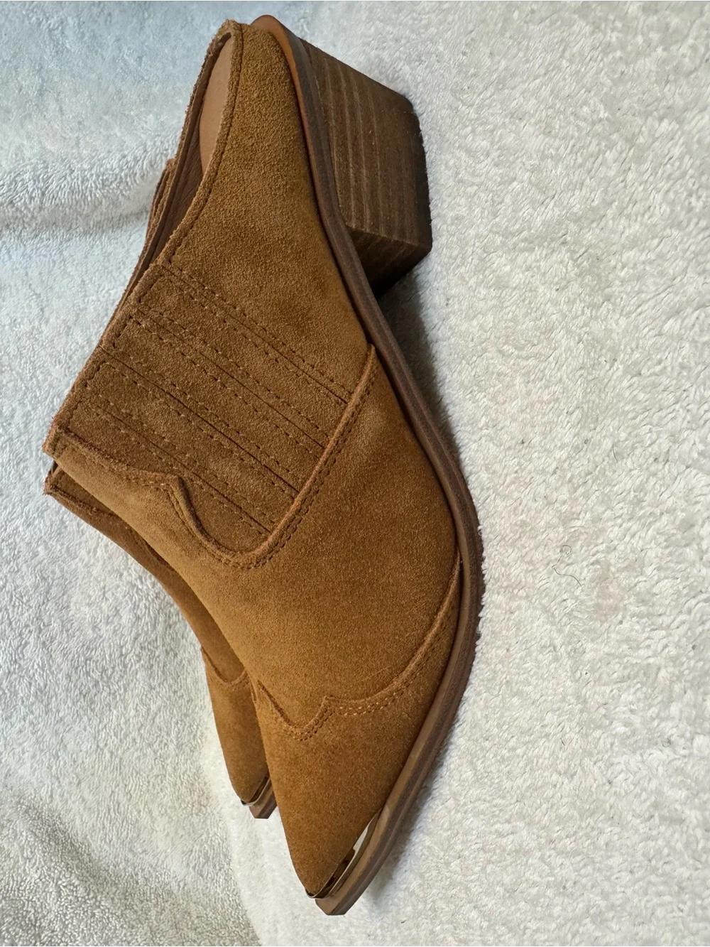 Chinese Laundry Marishka Western Suede Mules Tan 8 NIB New In Box Metal Toe Boho