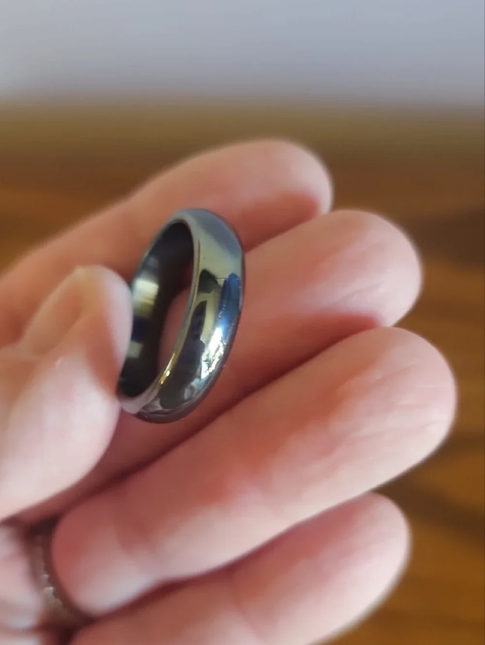 N/A polished black