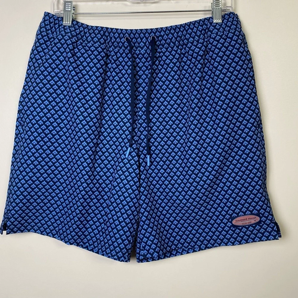 Vineyard Vines dive into