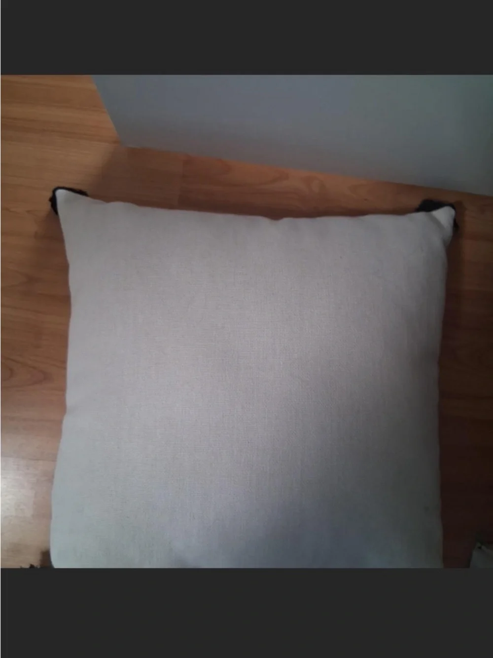 No Label charming white