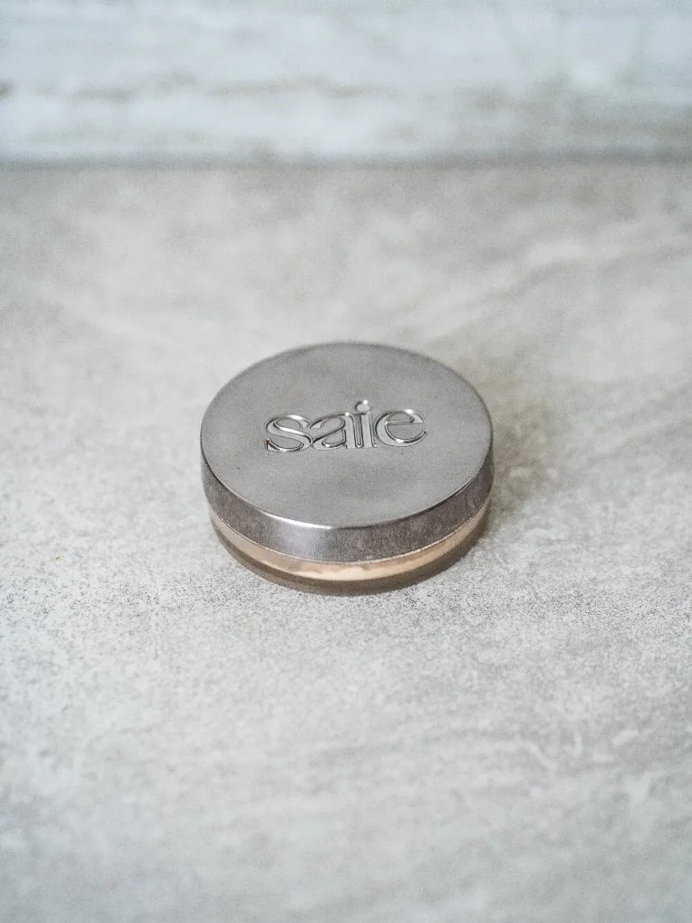 Saie weightless oil