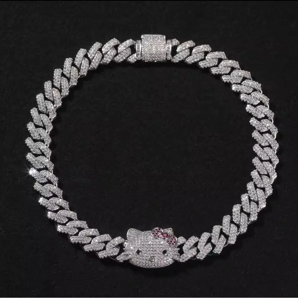Hello Kitty Cuban necklace 16inch
