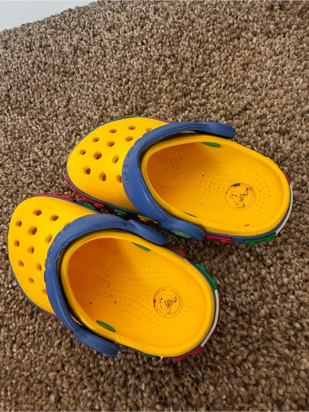 CROCS good photos