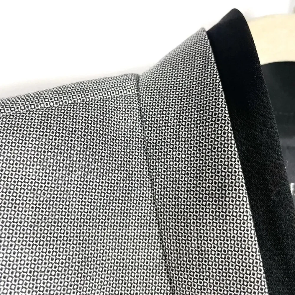 Lafayette 148 New York Modern Tailored Wool Blazer 10 Grey Quiet Luxury Minimal