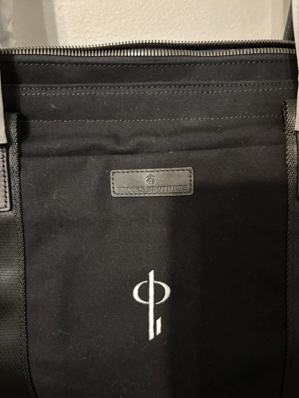 Brooks Brothers spacious black