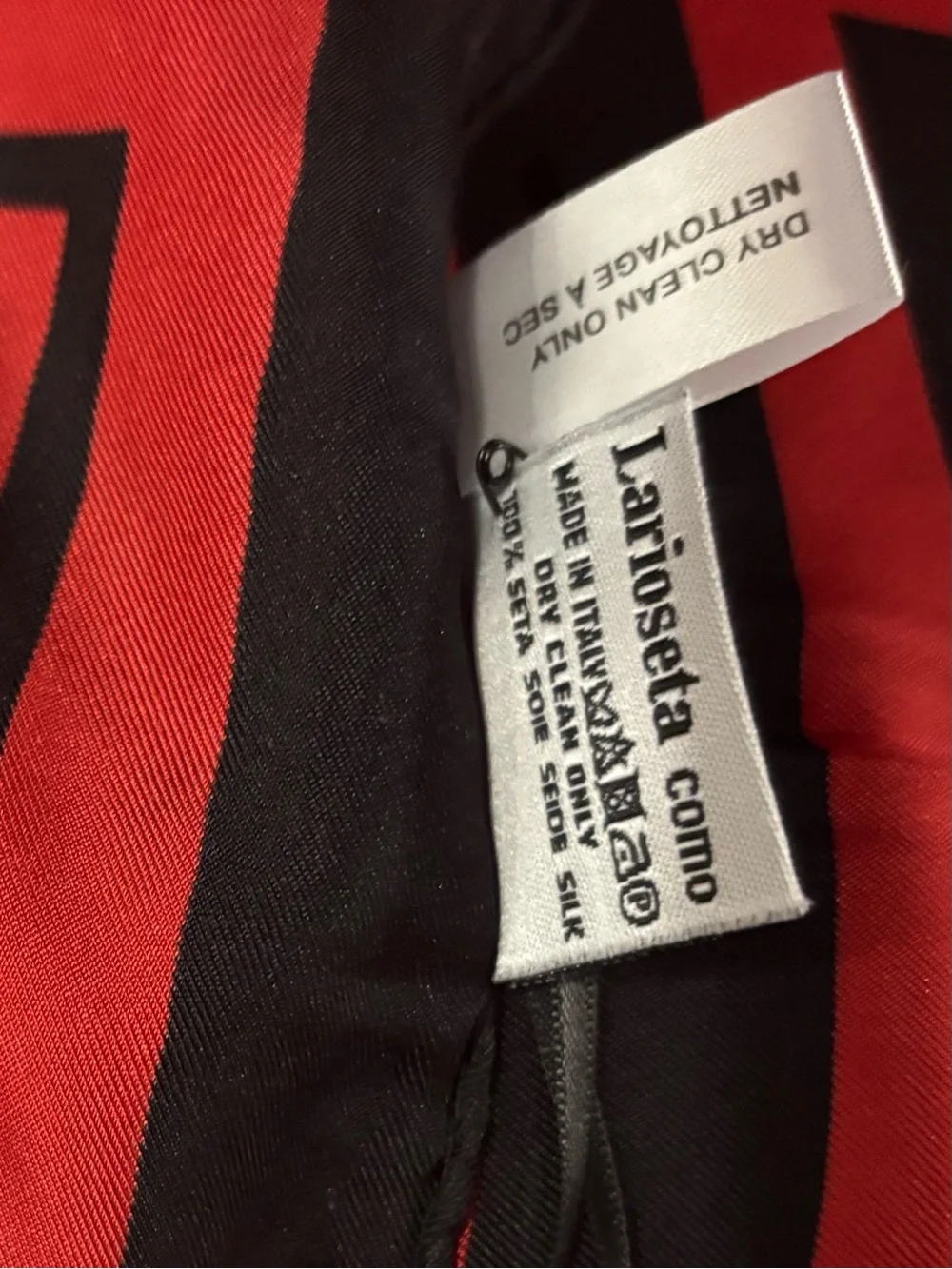 Moschino silk bold