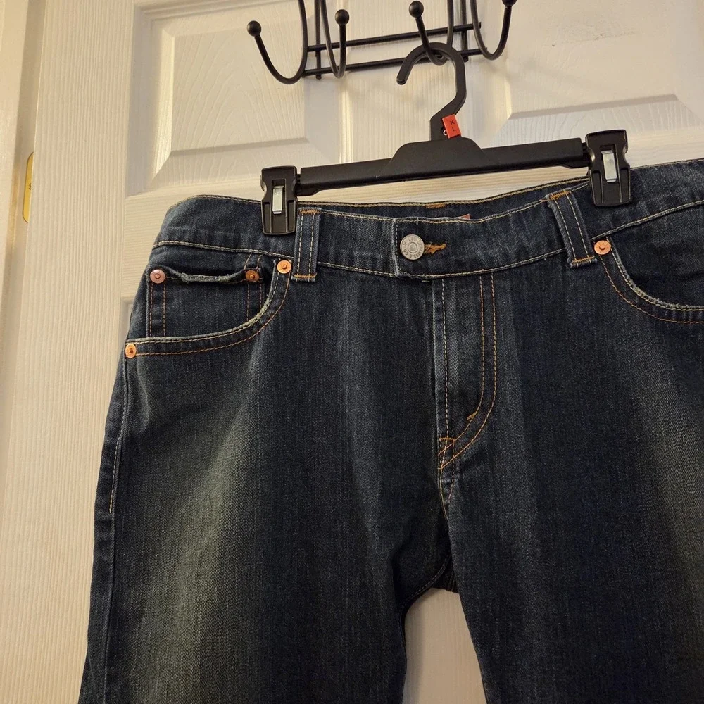 Levis this pair