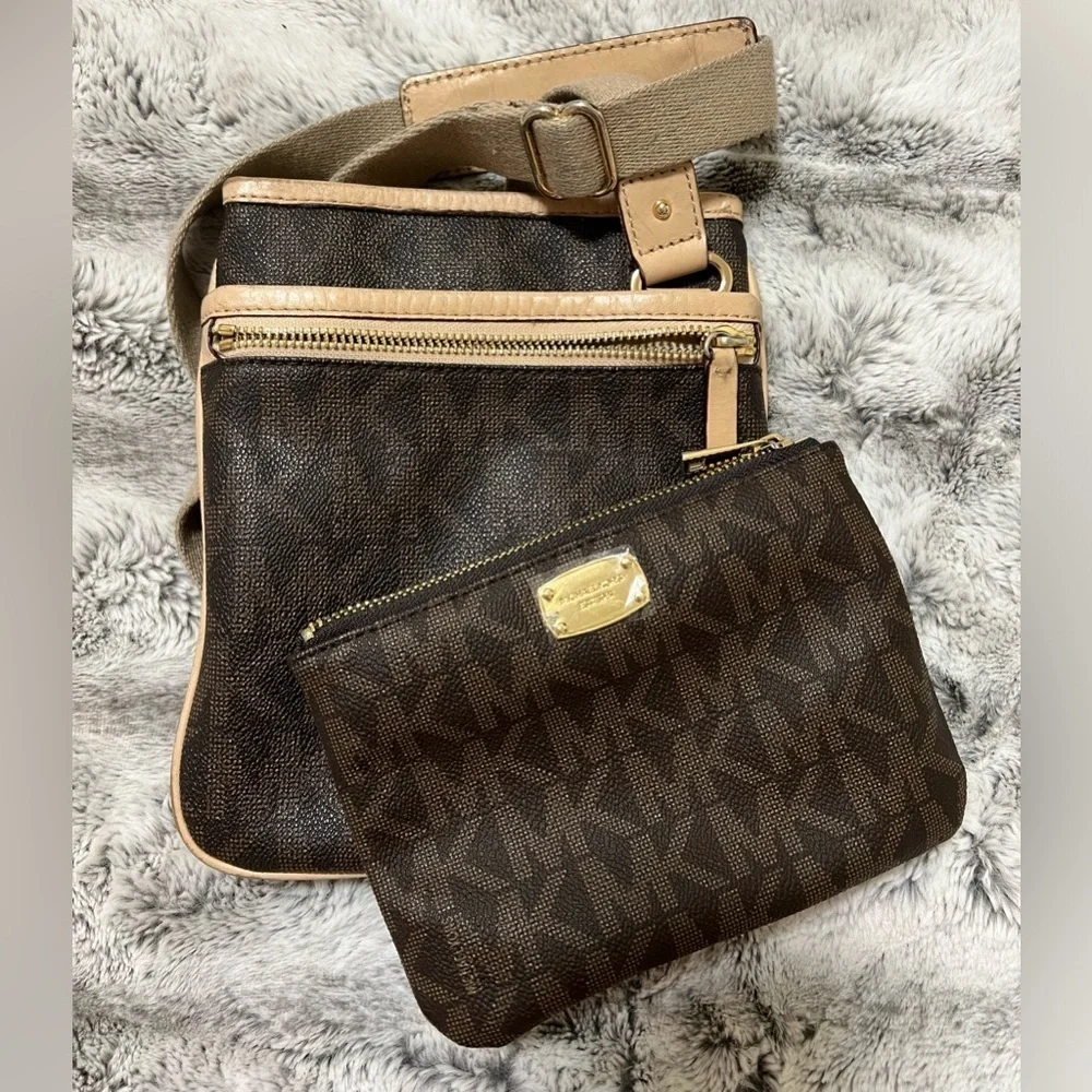 Michael Kors shoulder purse