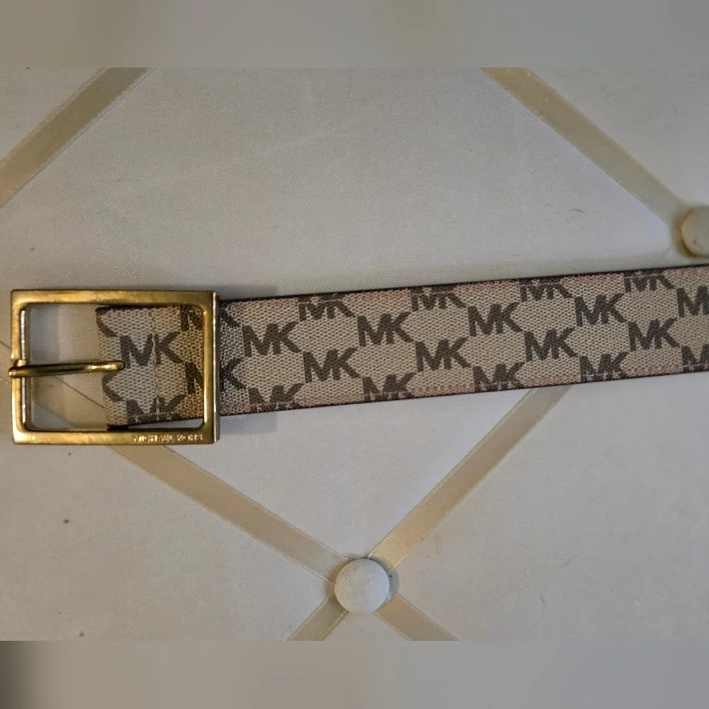 Michael Kors stylish michael