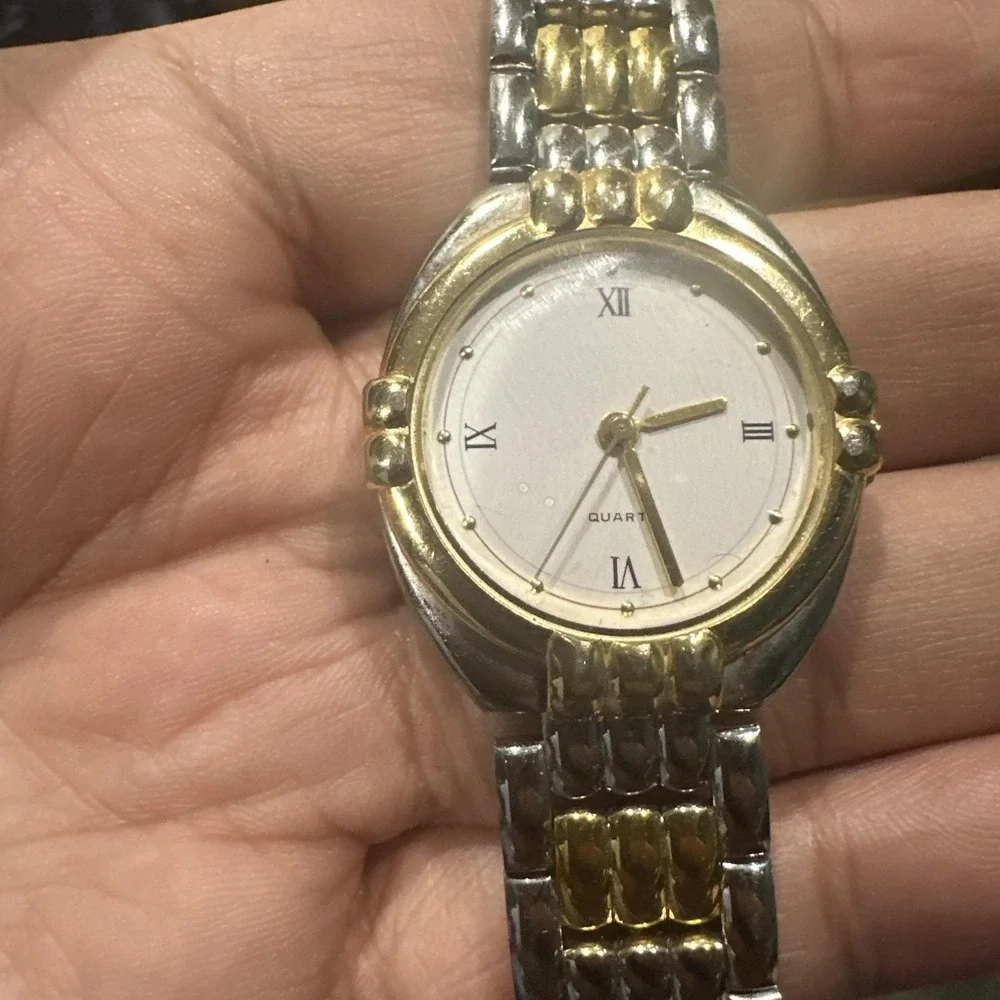 Working 32mm Watch Round Gold and Silver‎ Tone Quartz Unisex New Battery Fit 7in