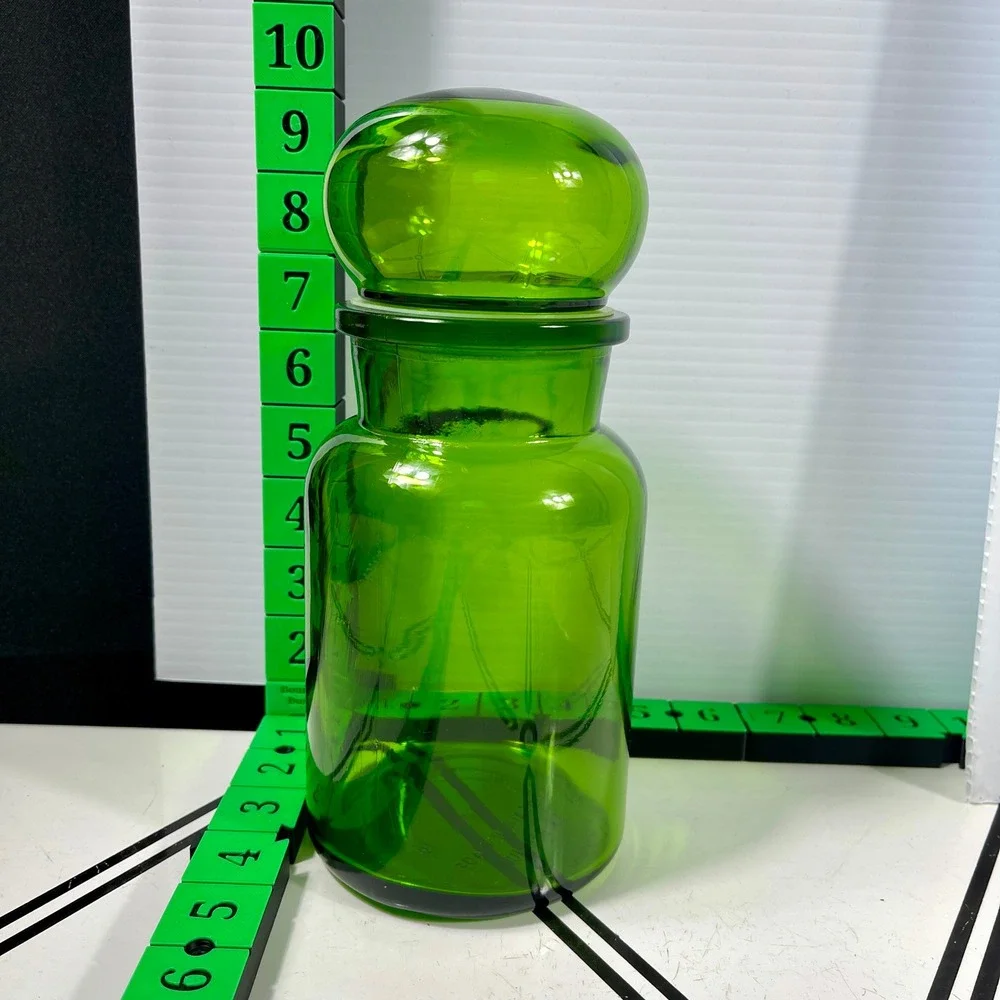 N/A vintage green