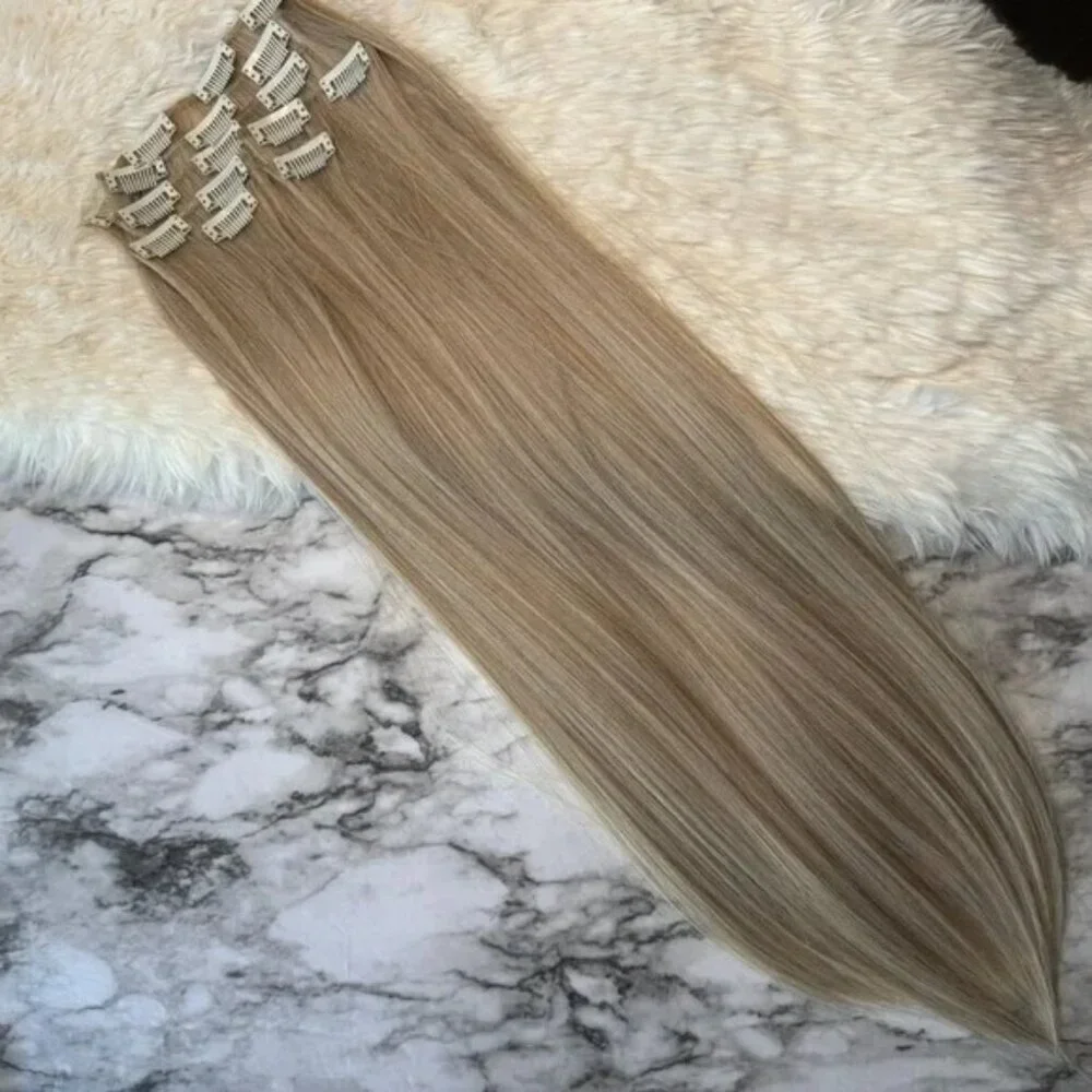 N/A clip hair