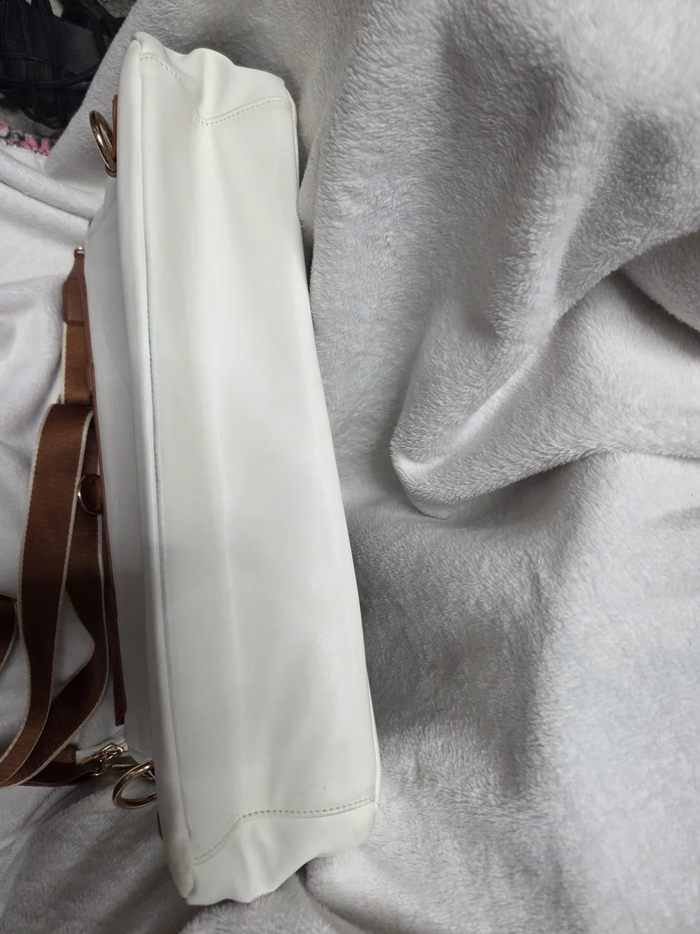 N/A stylish tan