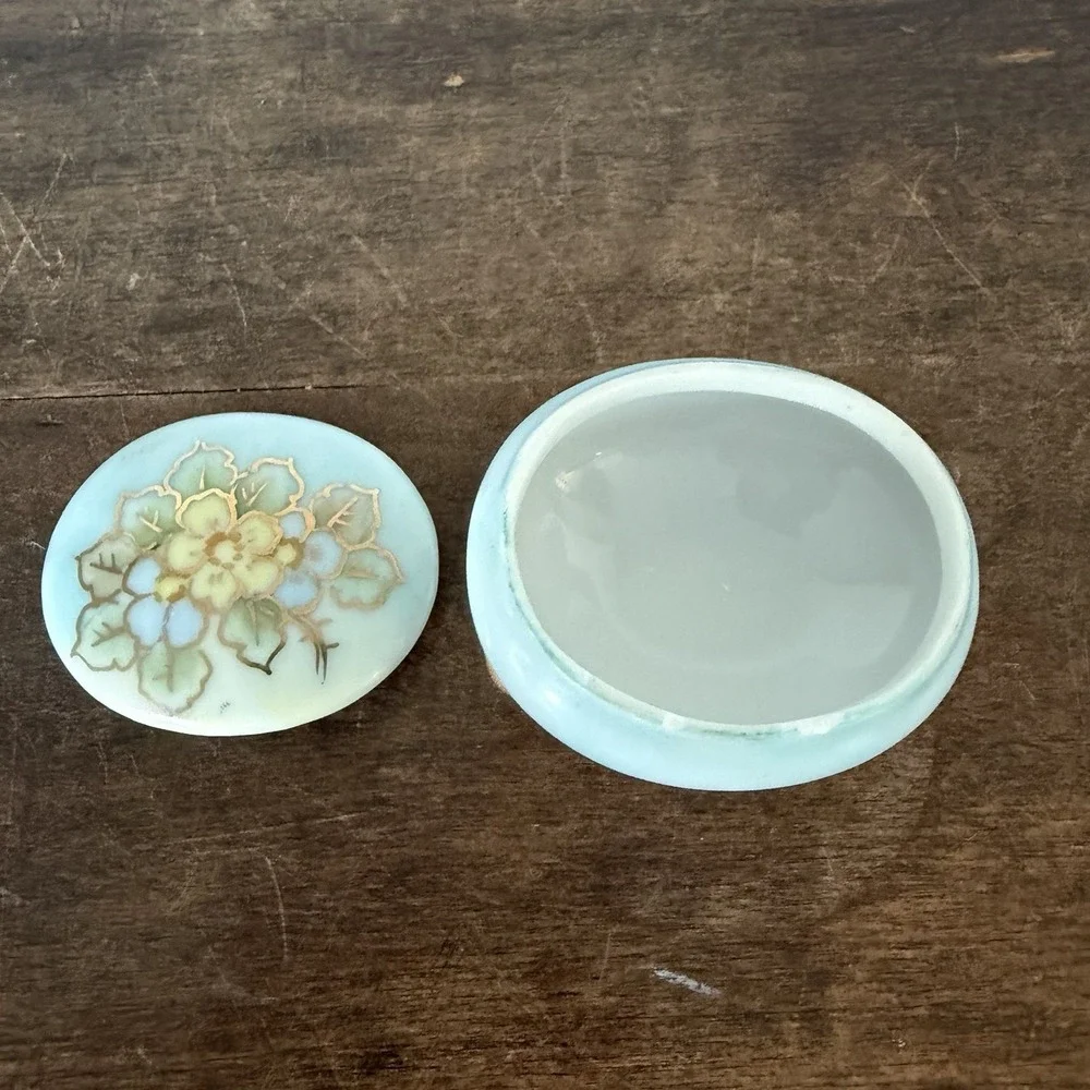 The Unbranded Brand tiny chips
