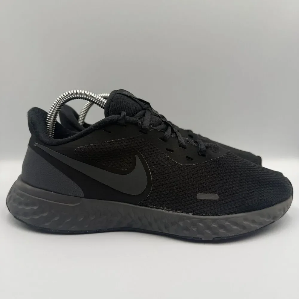 Nike Revolution 5 Mens Size 8 Black Running Shoes Sneakers BQ3204-001 Womens 9.5