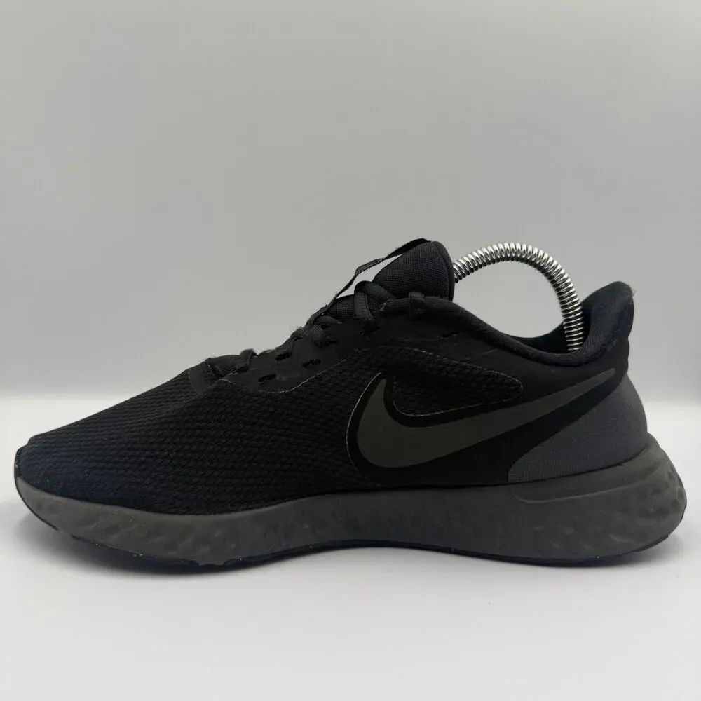 Nike revolution men