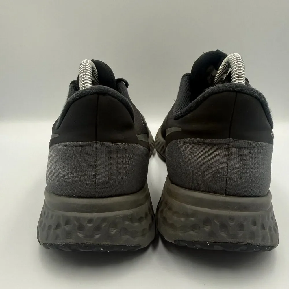 Nike revolution men