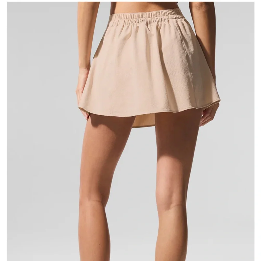 ALO Yoga Beige Pleated Athletic Skort