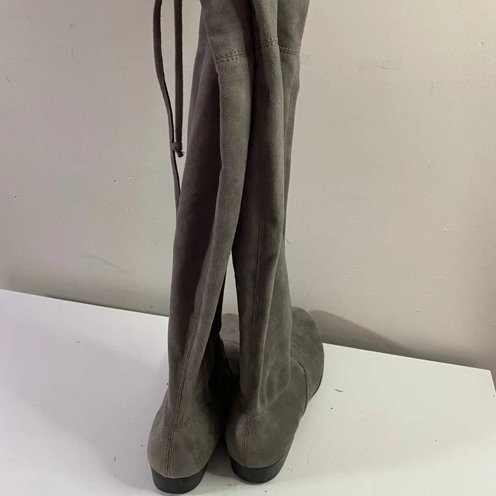 Unbranded over knee
