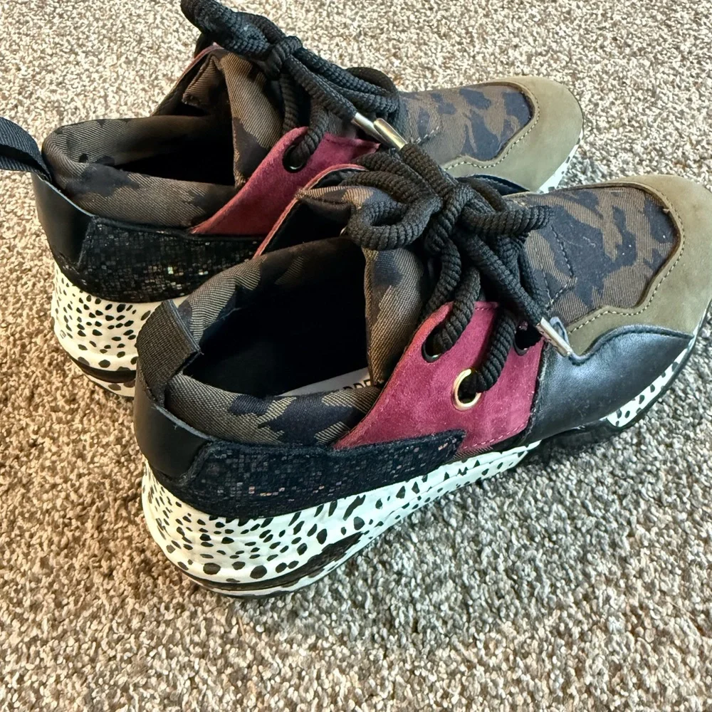 Steve Madden steve madden