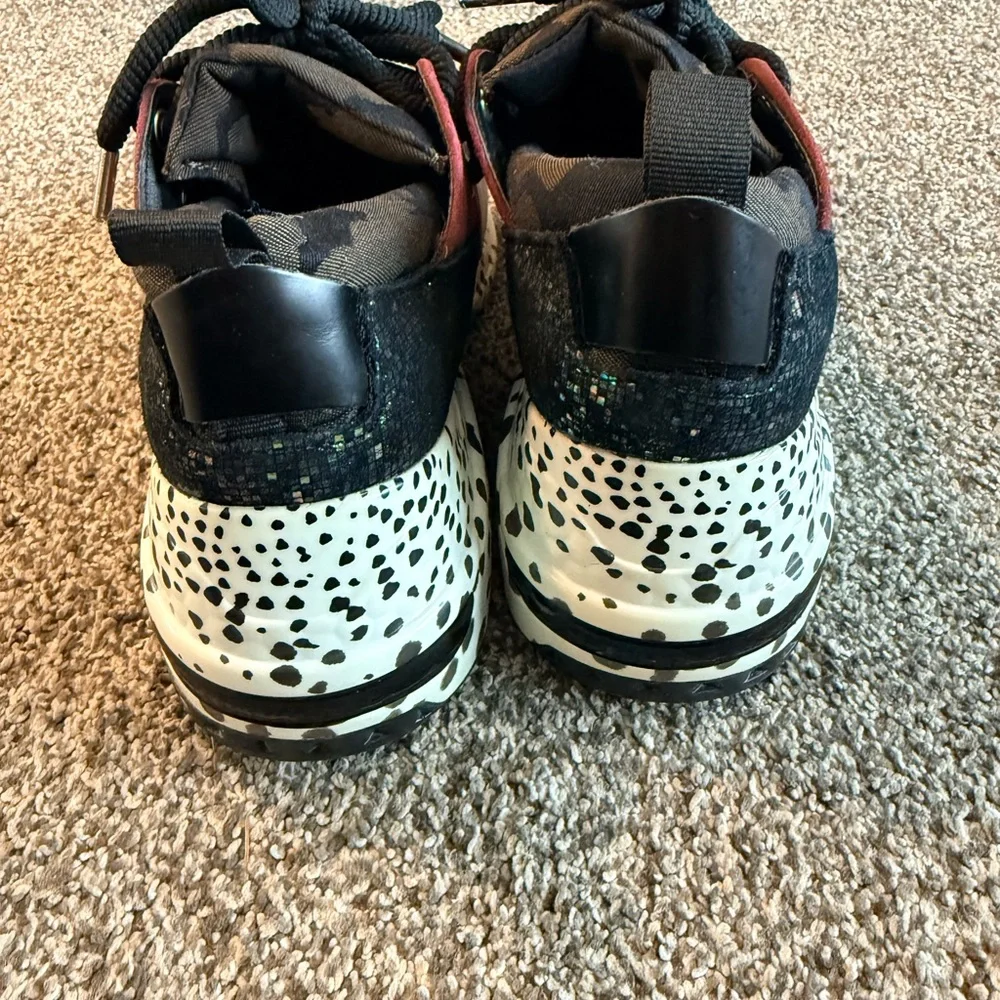 Steve Madden steve madden