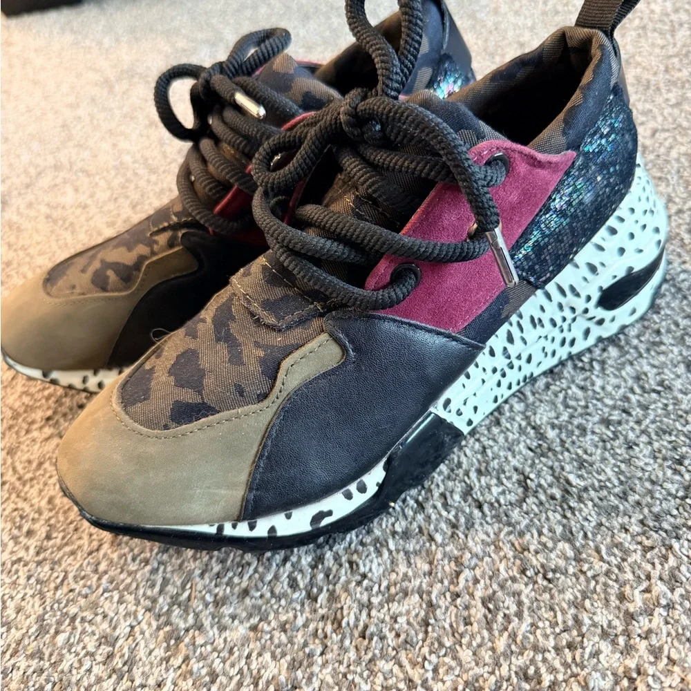 Steve Madden steve madden
