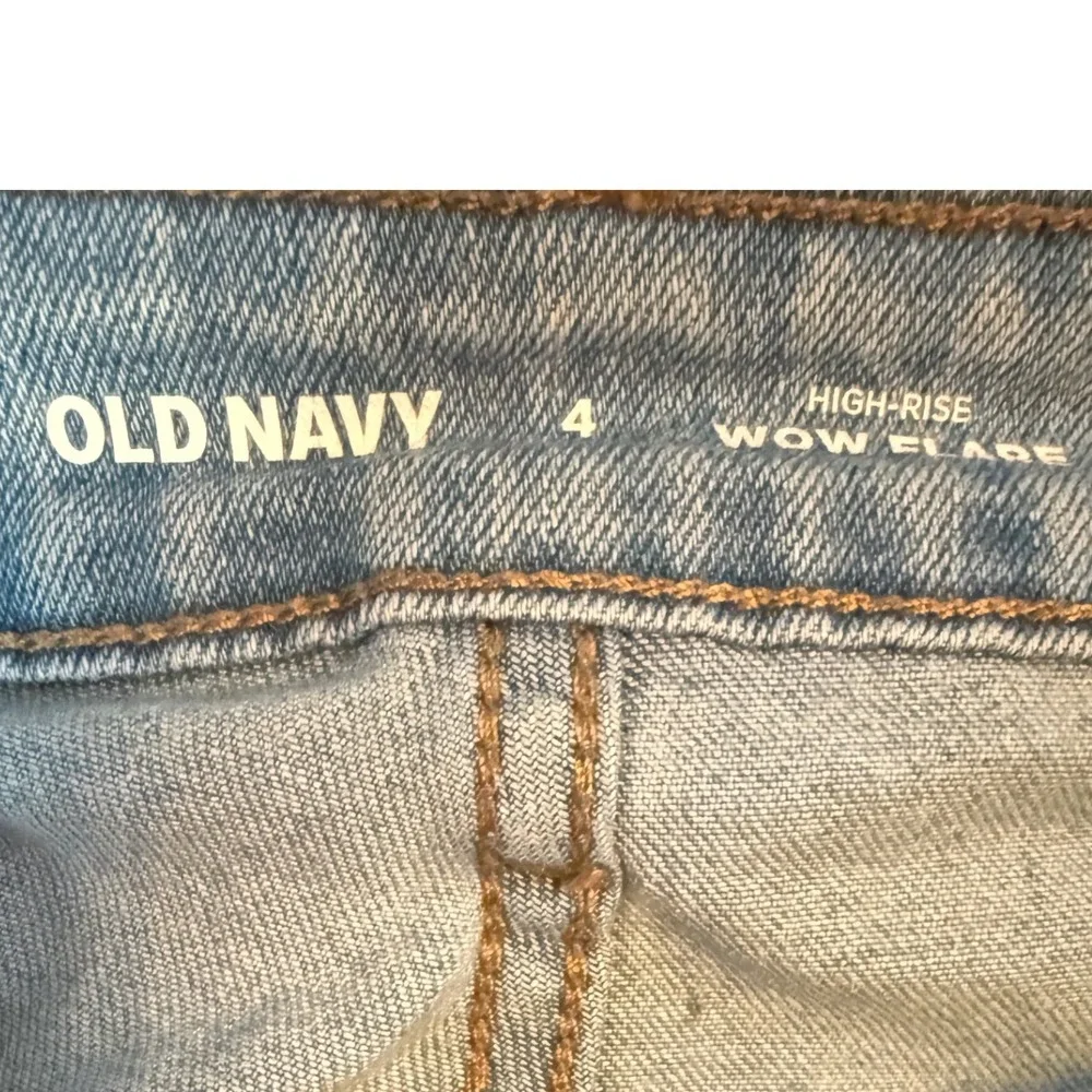 Old Navy make statement