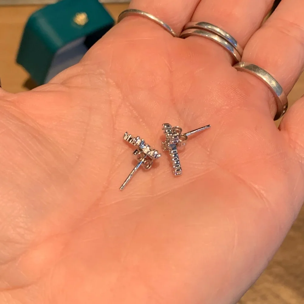 None moissanite cross