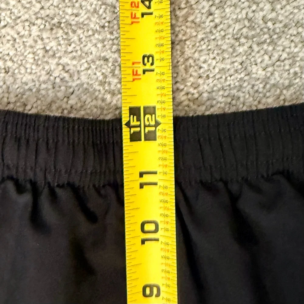ADIDAS Women’s Climalite Running‎ Shorts Black w/Pink Stripes Size M