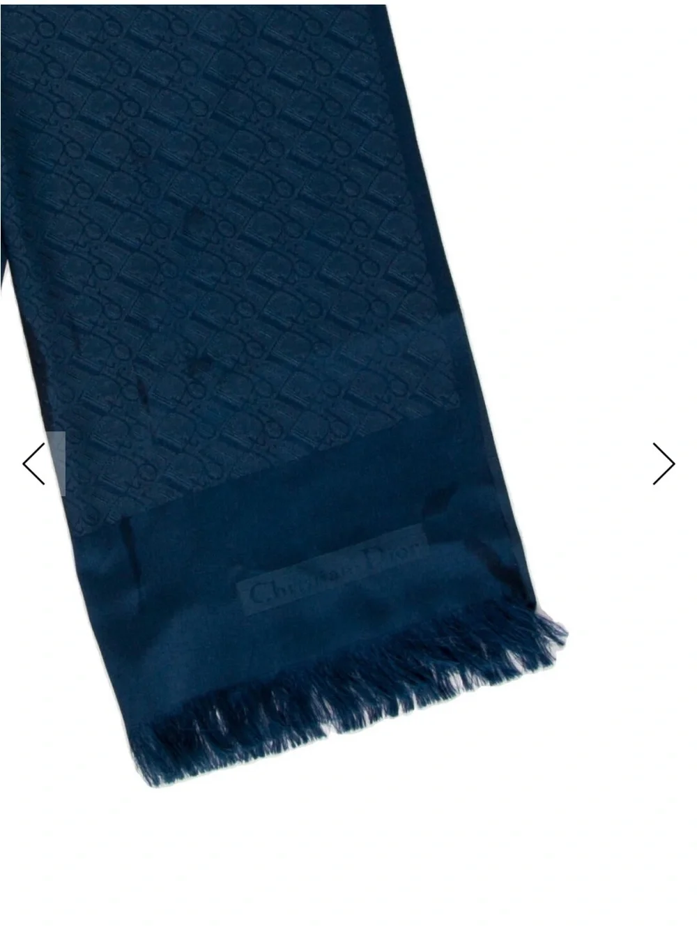 Dior elegant scarf