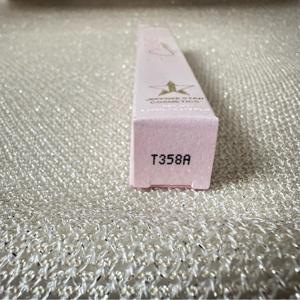 Jeffree Star supreme gloss