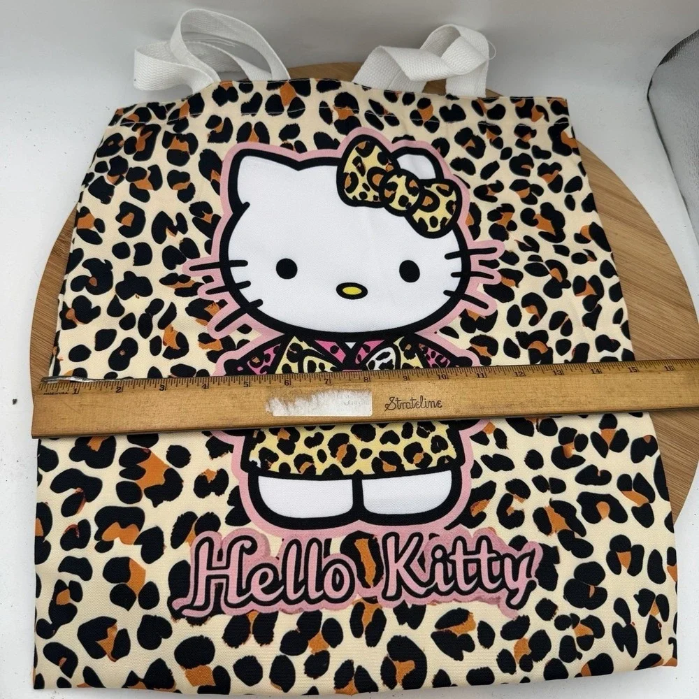 N/A cheetah stylish item