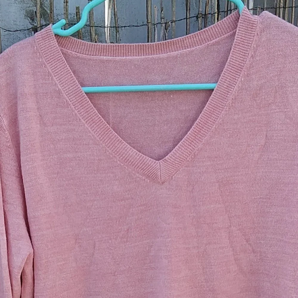 Unknown pink neck