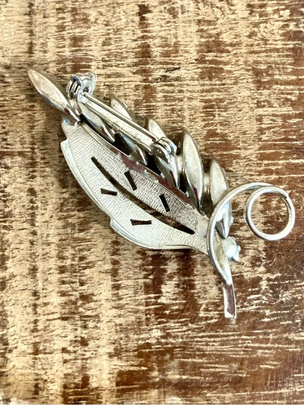 Vintage leaf shaped
