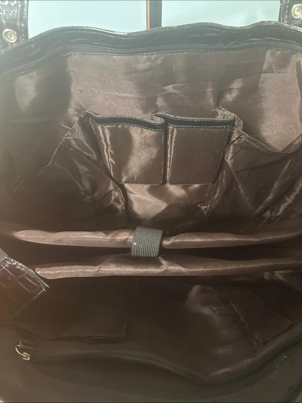 Jm New York sleek croc