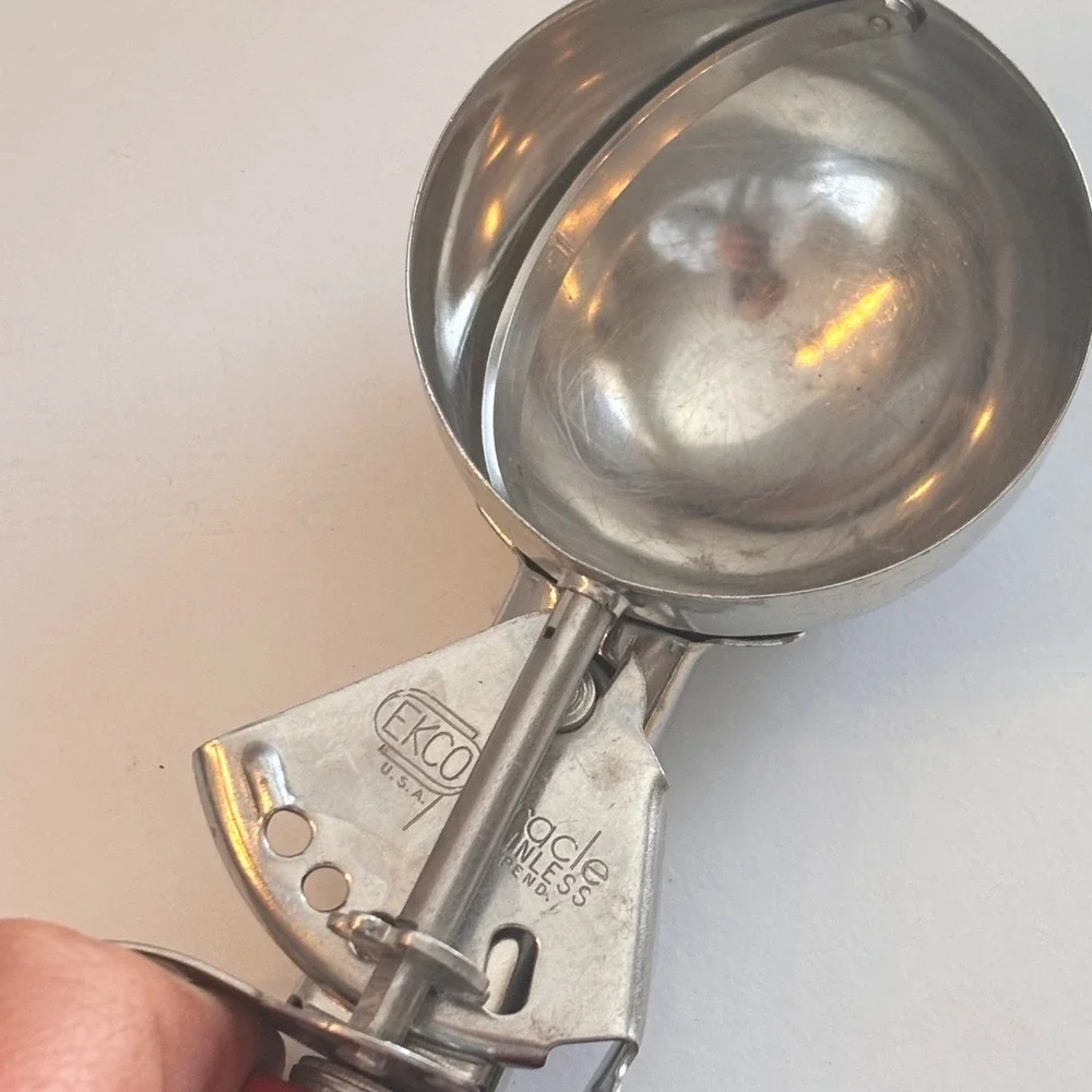 Miracle Stainless Ice Cream Scoop Red Handle‎ Vintage Kitchen Tool Pat Pend