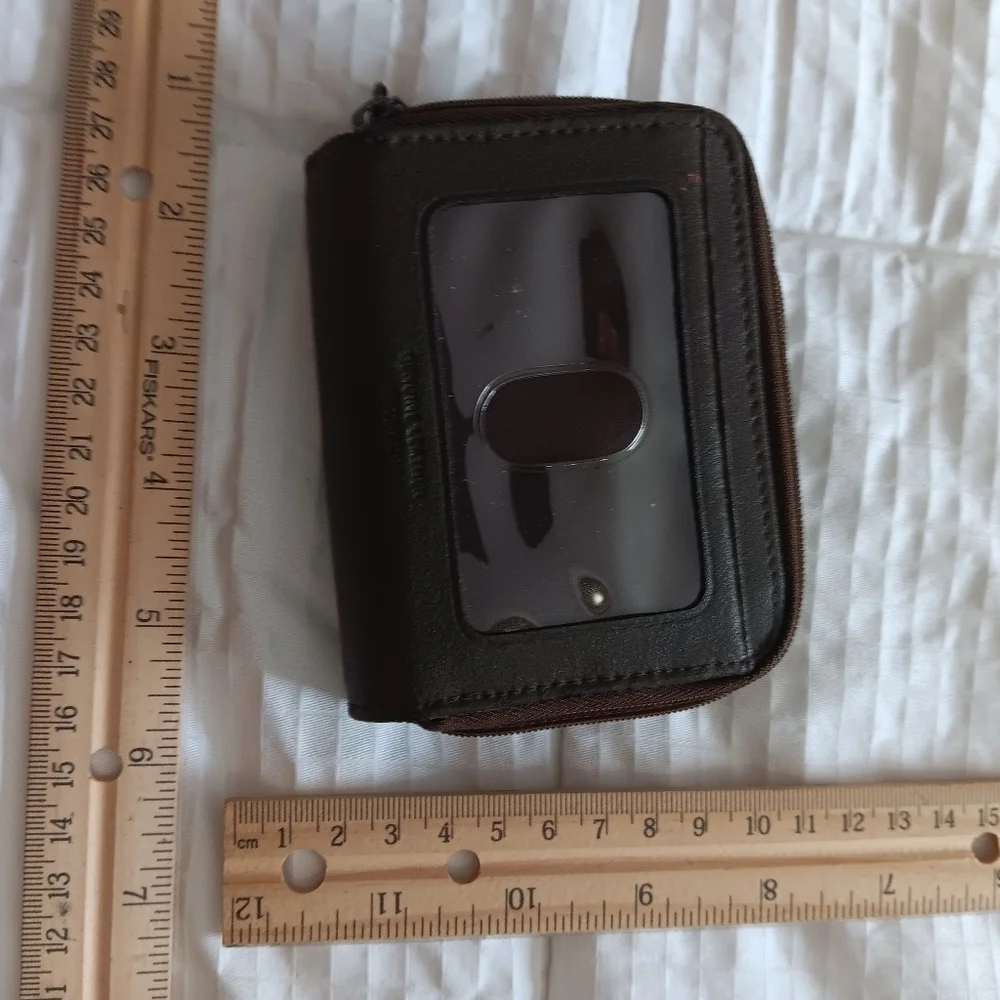 Buxton Wallet
